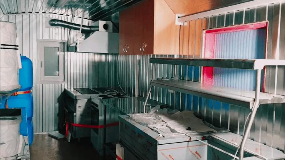 Вагон-дом столовая/кухня фото 4