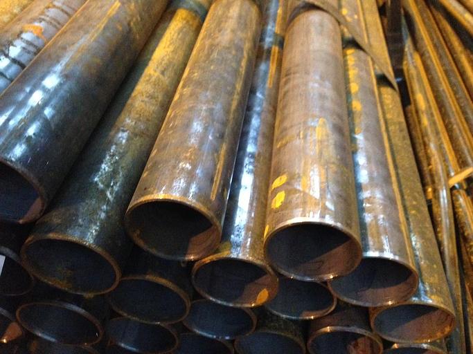 Труба бесшовная горячедеформированная 76х12 фото 3