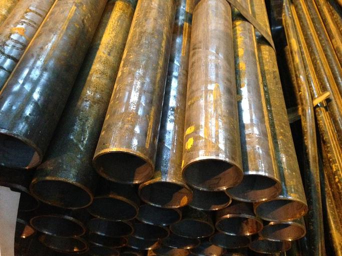 Труба бесшовная горячедеформированная 76х12 фото 4