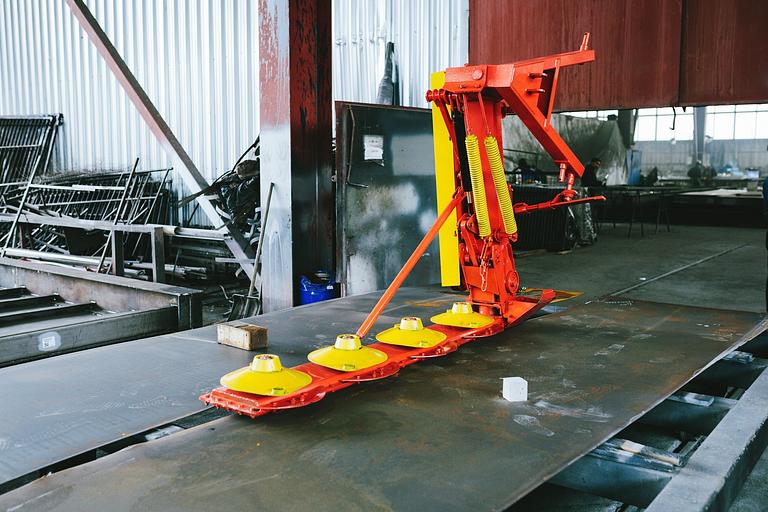 Косилка КРН 2.1 Полевая фото 1