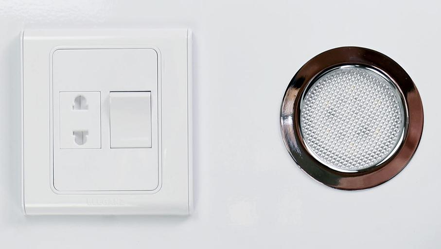 Зеркало-шкаф Селена 60 DORATIZ 2711.140, белый со стеклом фото 5