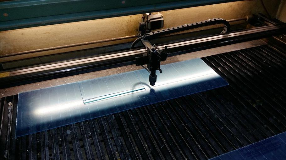 Лазерная резка акрила фото 1