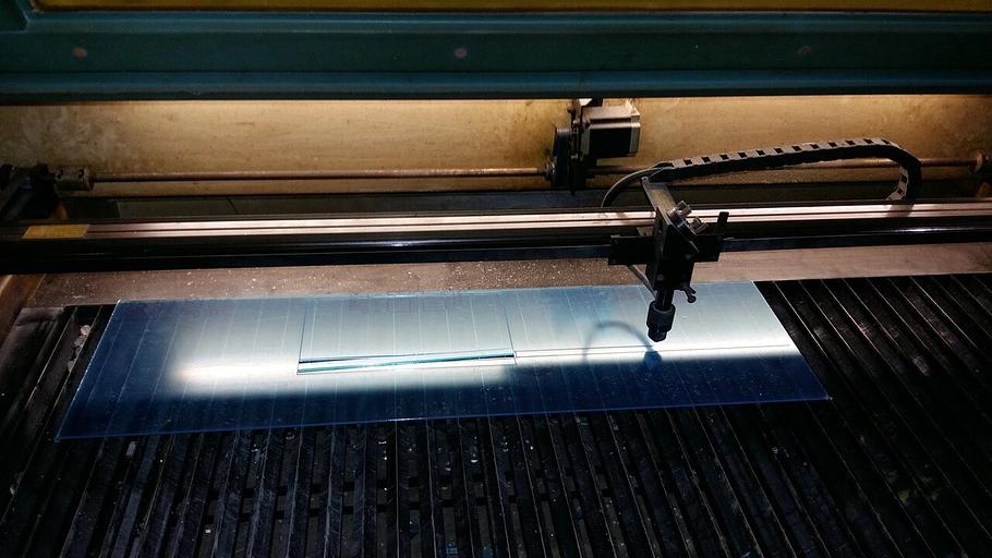 Лазерная резка акрила фото 2