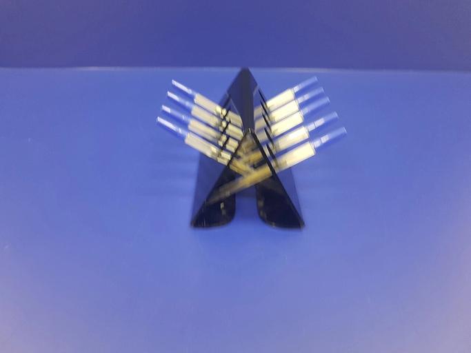 Подставка для ручек карандашей кистей 9 секции.(домик цвет черный) фото 3