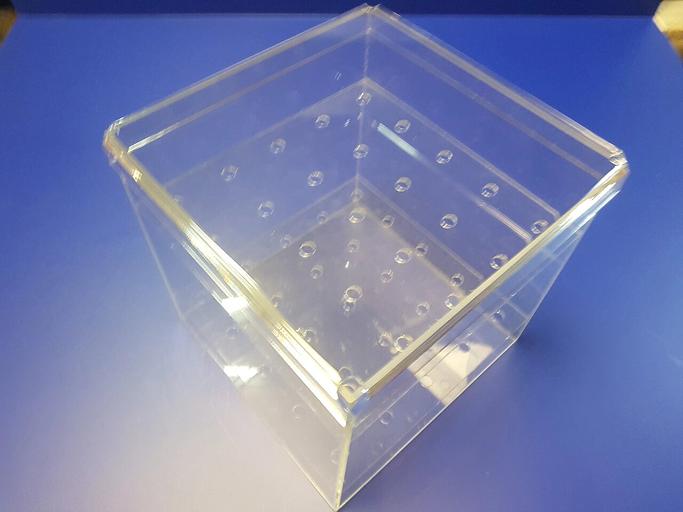 Короб для цветов из оргстекла (большой). фото 2