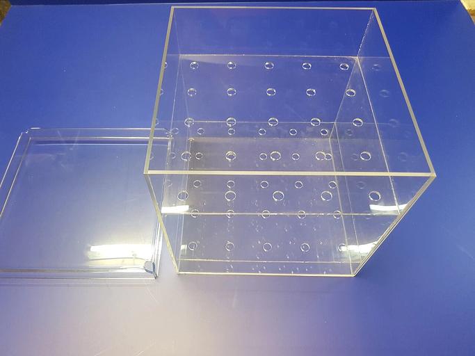 Короб для цветов из оргстекла (большой). фото 3