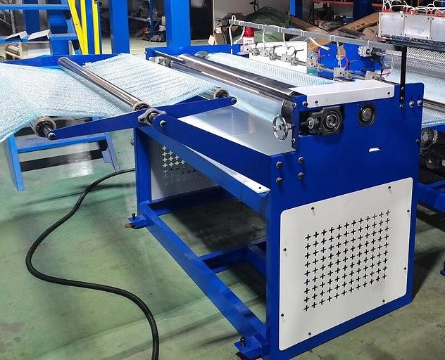 Линия для производства 2-слойной воздушно-пузырьковой полиэтиленовой пленки UTOPE-1200 фото 3