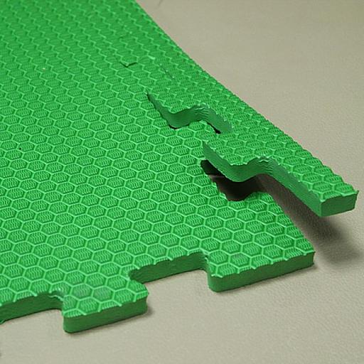 Мягкий пол, коврики-пазлы 100x100 см, толщина 1 см, тиснение СОТЫ, Цвет Зеленый, Толщина модуля 10 мм. фото 1