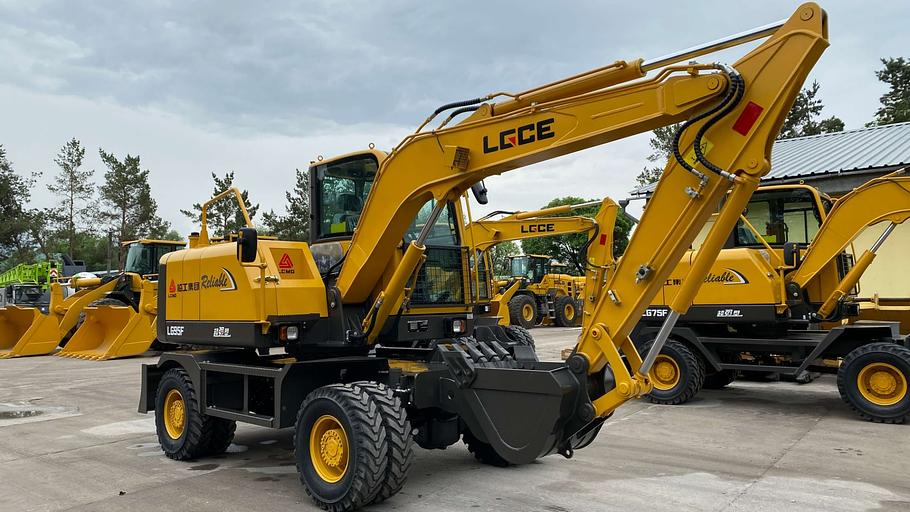 Колесный экскаватор SDLG LG95F фото 8