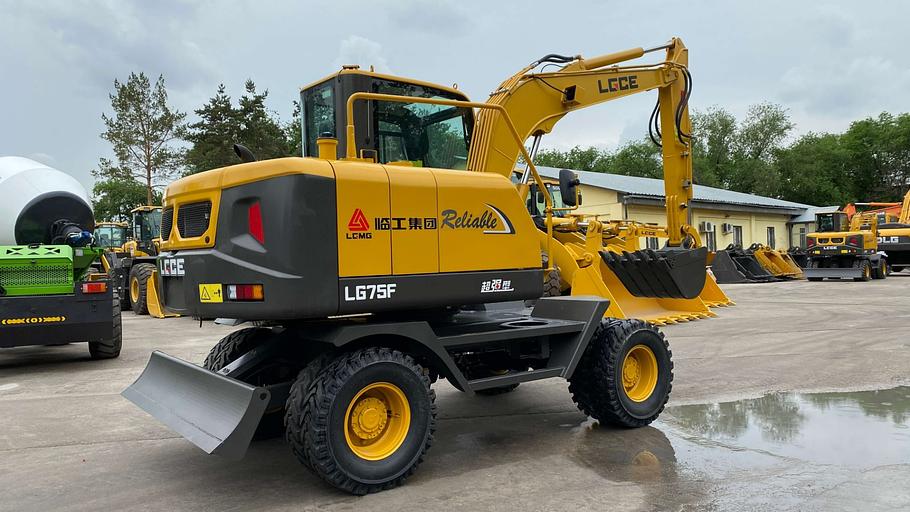 Колесный экскаватор SDLG LG75F фото 8