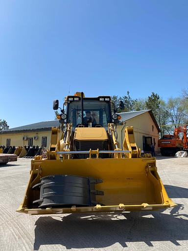 Экскаватор-погрузчик B877L Sevalo фото 1