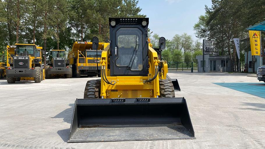 Мини-погрузчик JC60H фото 3