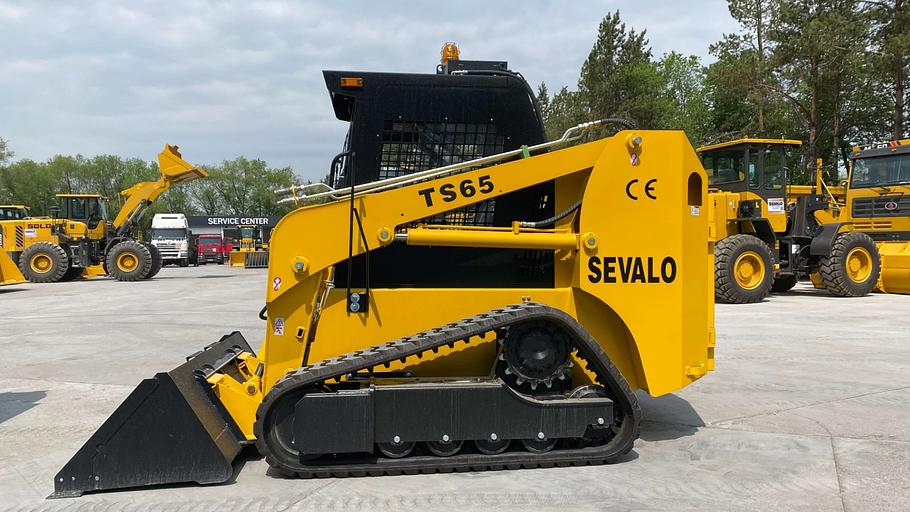 Мини-погрузчик TS65 фото 1