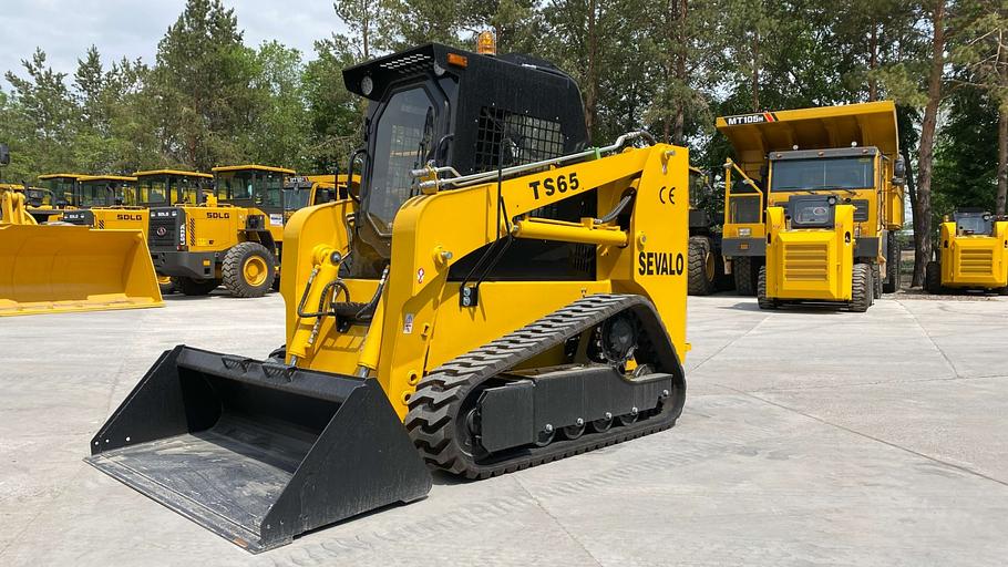 Мини-погрузчик TS65 фото 2