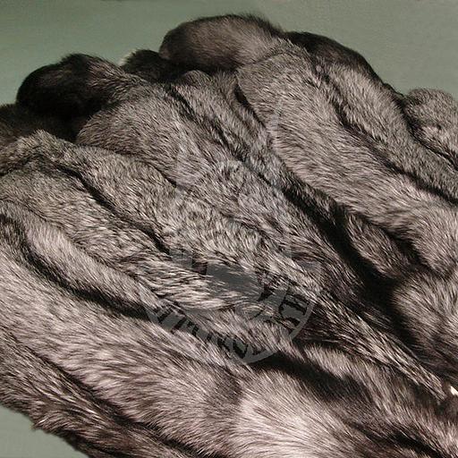 Шкурки лисицы (п/ф) «Серебристо-чёрная» опт фото 1