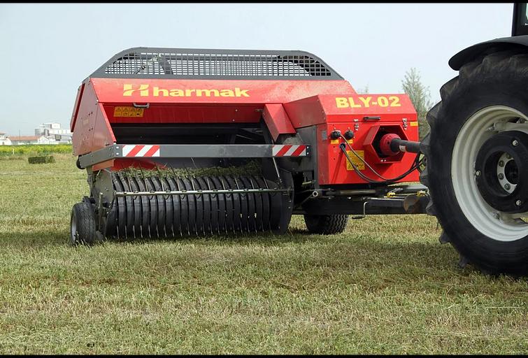 Тюковый пресс-подборщик фото 1