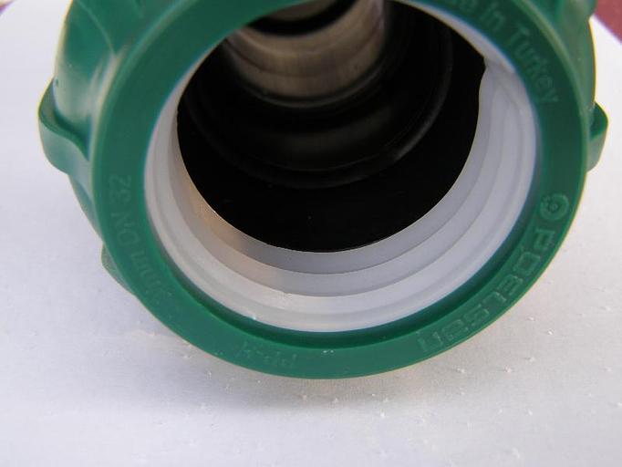 Тройник ПНД 25x3/4x25 с наружной резьбой компрессион. фото 4