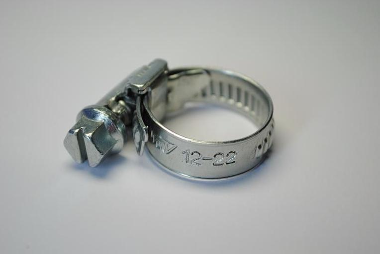 Хомут червячный 12-22/9 фото 1