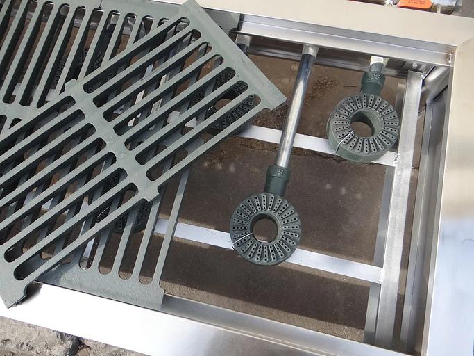 Плита газовая 2 большие, 8 маленьких конфорок фото 2