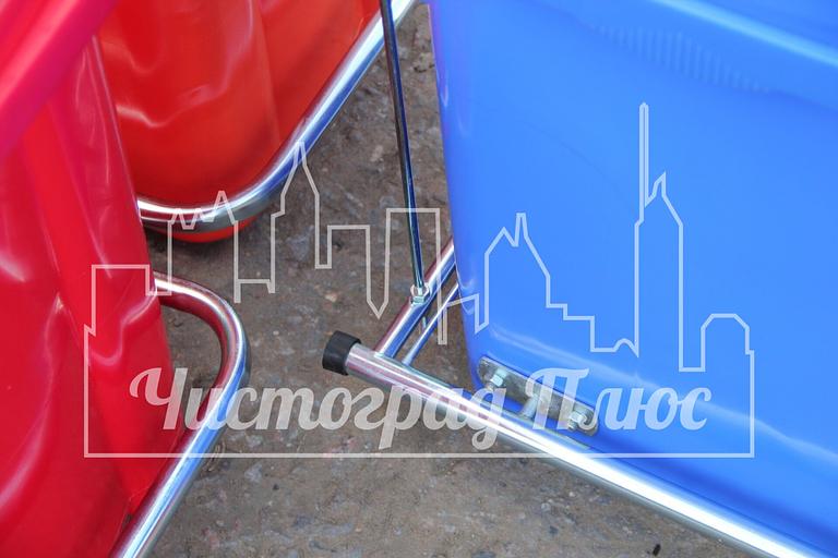 Бак пластиковый 60 л с педалью фото 10