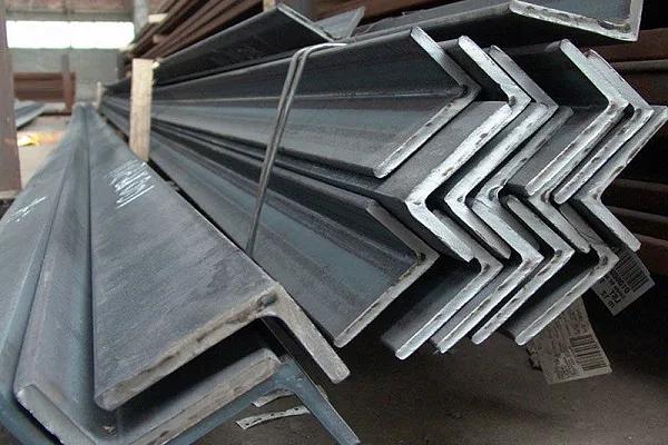 Уголок неравнополочный 40х25 мм. фото 1