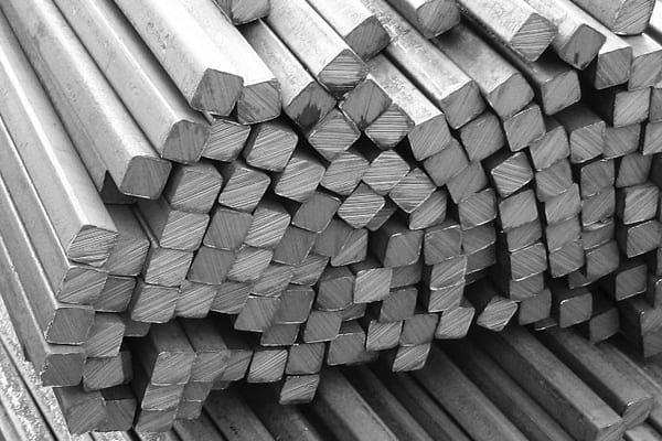 Квадрат стальной горячекатаный г/к 10 фото 1