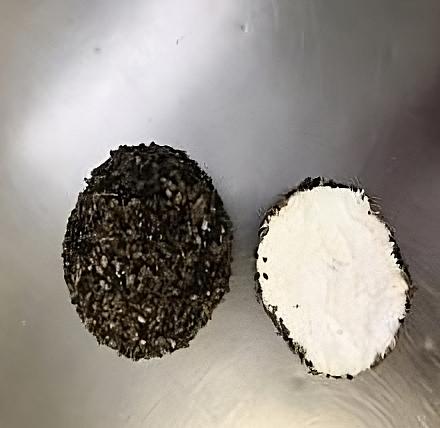 Сыр Белпер Кнолле в обсыпке из чёрного перца из цельного козьего молока с массовой долей жира в сухом веществе не менее 45% опт фото 1