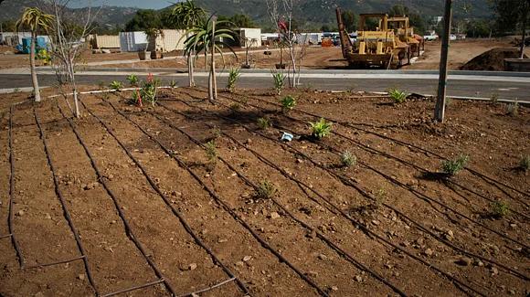 Трубка кап. adi черная ø16-2,2l/h-0,33м (1.15) в бухте 100 м Metzerplas фото 2