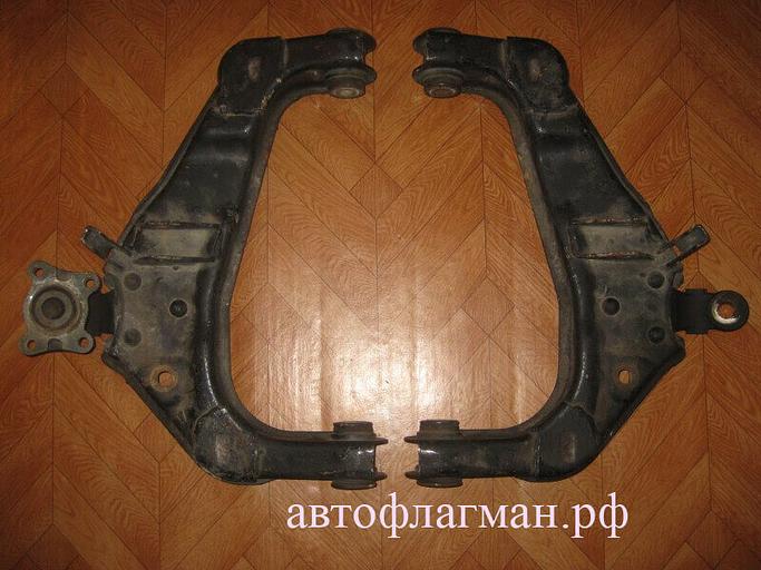 Рычаг Toyota Regius фото 1