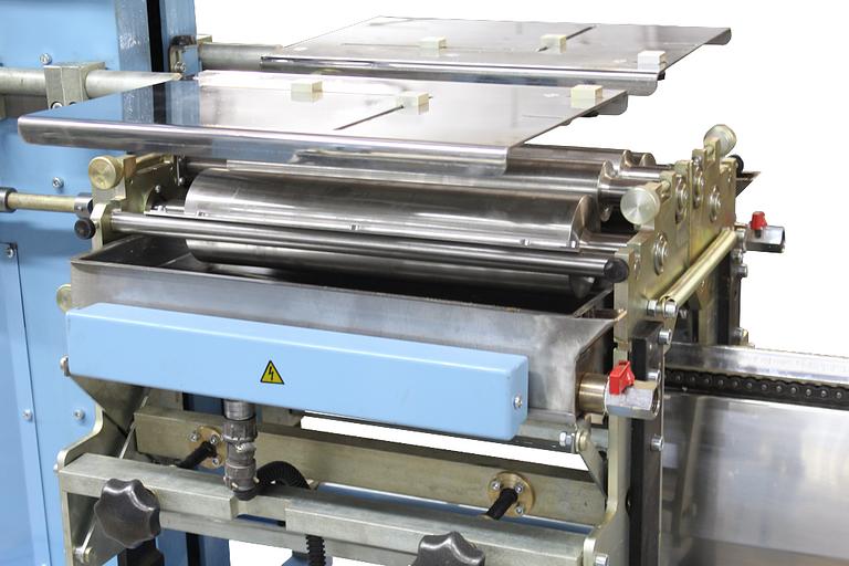 Книговставочная машина для горячего или холодного клея 2КВ-350Г фото 6