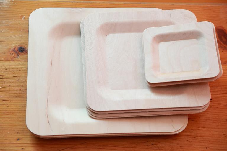 Тарелка для главных блюд одноразовая, квадратная 230 мм фото 9