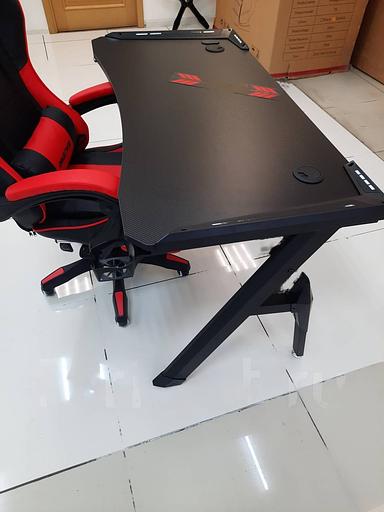 Стол компьютерный геймерский фото 1
