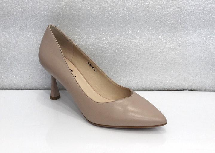 Туфли женские, бежевые, натуральная кожа, каблук 7,5 см. фото 1