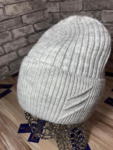 Женская шапка бини «Лопатка» с узором фото 2