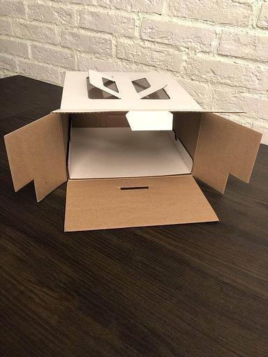 Упаковка кондитерская с окном и ручками микрогофрокартон 21x21x12 см белая фото 2