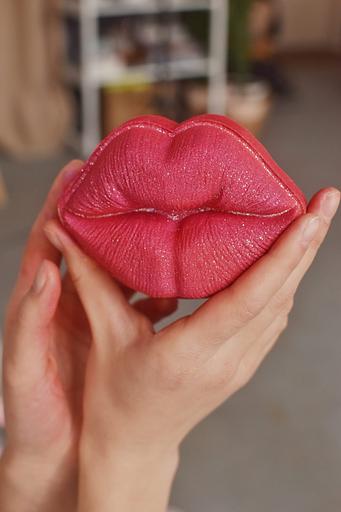 Бомбочка для ванны Bliss you «Kiss» 220 г ОПТ фото 1