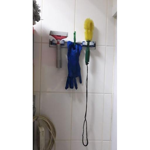 Настенный держатель уборочного инвентаря с рукоятками и петлями, длина 28см, два зажима (1009299) фото 4