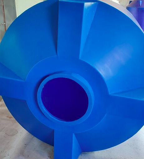 Ёмкость 2000 л для воды, топлива 1380×1750 мм фото 3