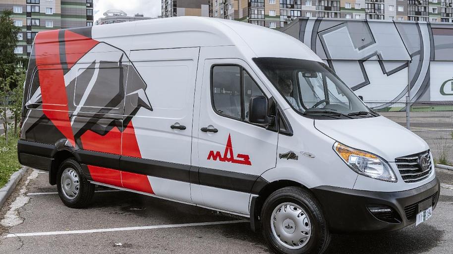 Грузовой цельнометаллический фургон МАЗ-365022-570-020 фото 1