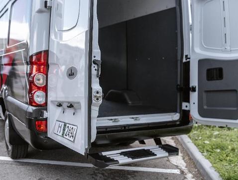 Грузовой цельнометаллический фургон МАЗ-365022-570-020 фото 3