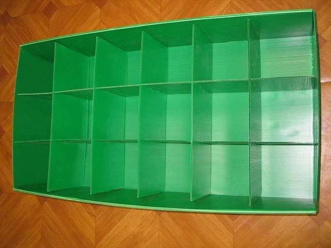 Ящик с разделителями для деталей из сотового полипропилена фото 1