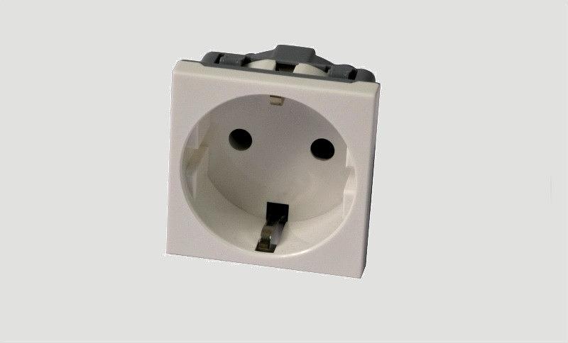 Eurolan Розетка 16А 250 Вольт, 45*45, белая фото 1
