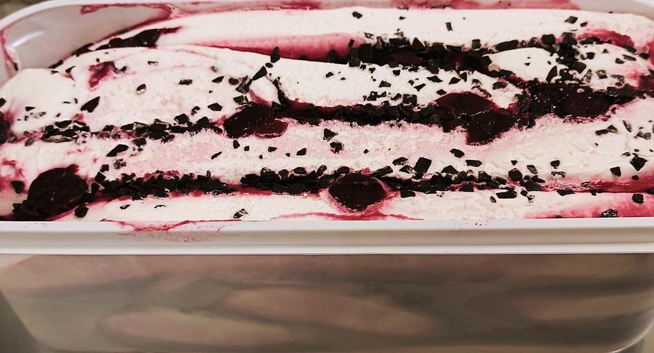 Мороженое «Хмельная вишня» 2,5 кг ОПТ фото 1