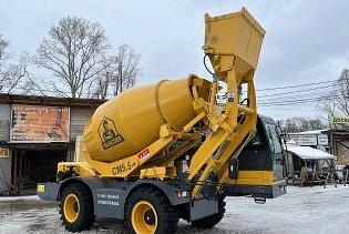 Самоходная бетоносмесительная машина «Builder CM5.5» фото 1
