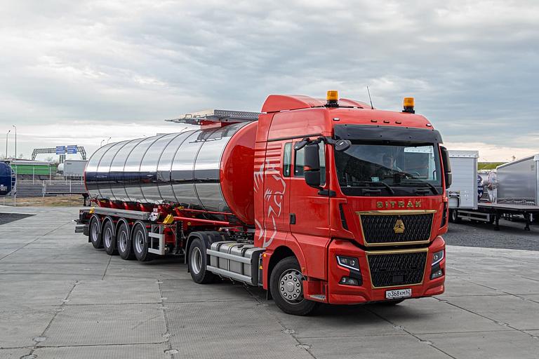 Нефтевоз 32 м³ четырёхосный 914221-02 фото 8