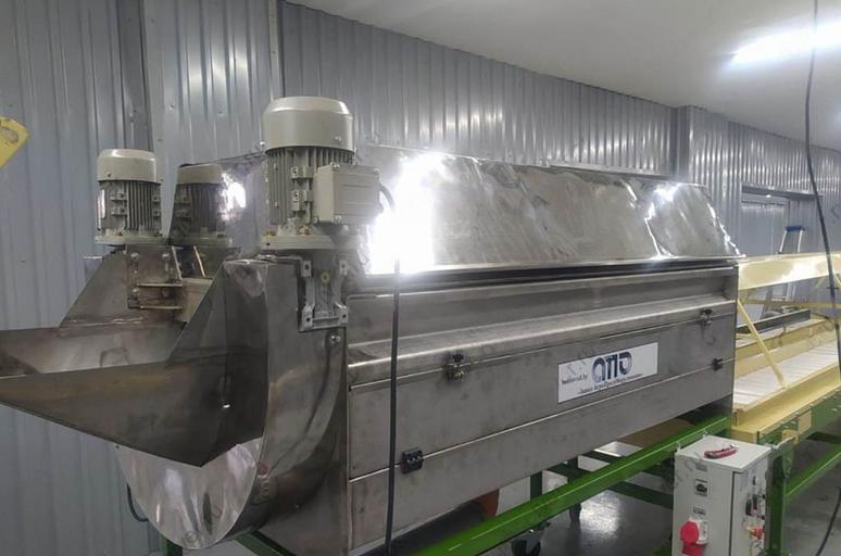 Оборудование для очистки от кожуры овощей и корнеплодов УОК-2 фото 1