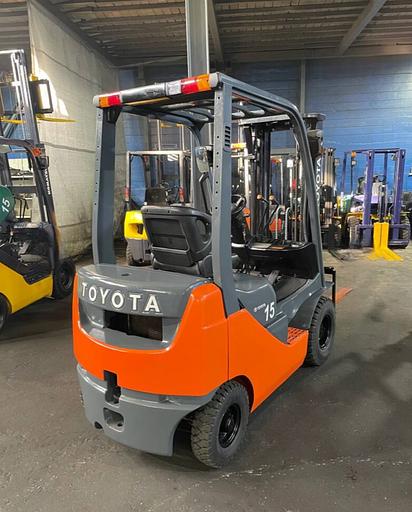 Погрузчик дизельный Toyota 8FD15 фото 2