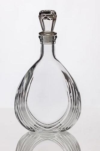 Штоф 0,5 л. 130*63 мм. h=185 мм. Волна /1/18/ фото 1