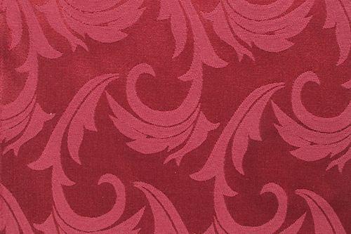 Скатерть 110*110 см. бордо перья /3/ фото 1