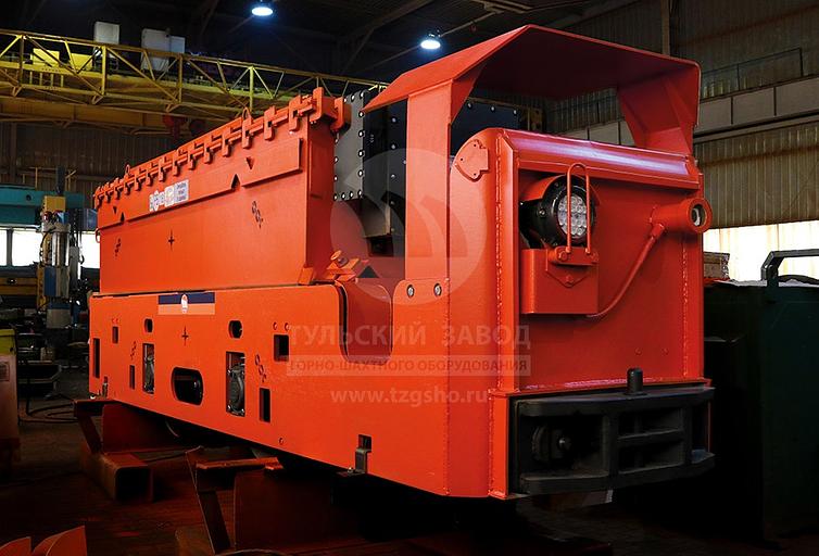 Инновационный шахтный электровоз с двигателем СДПМ-13 фото 1